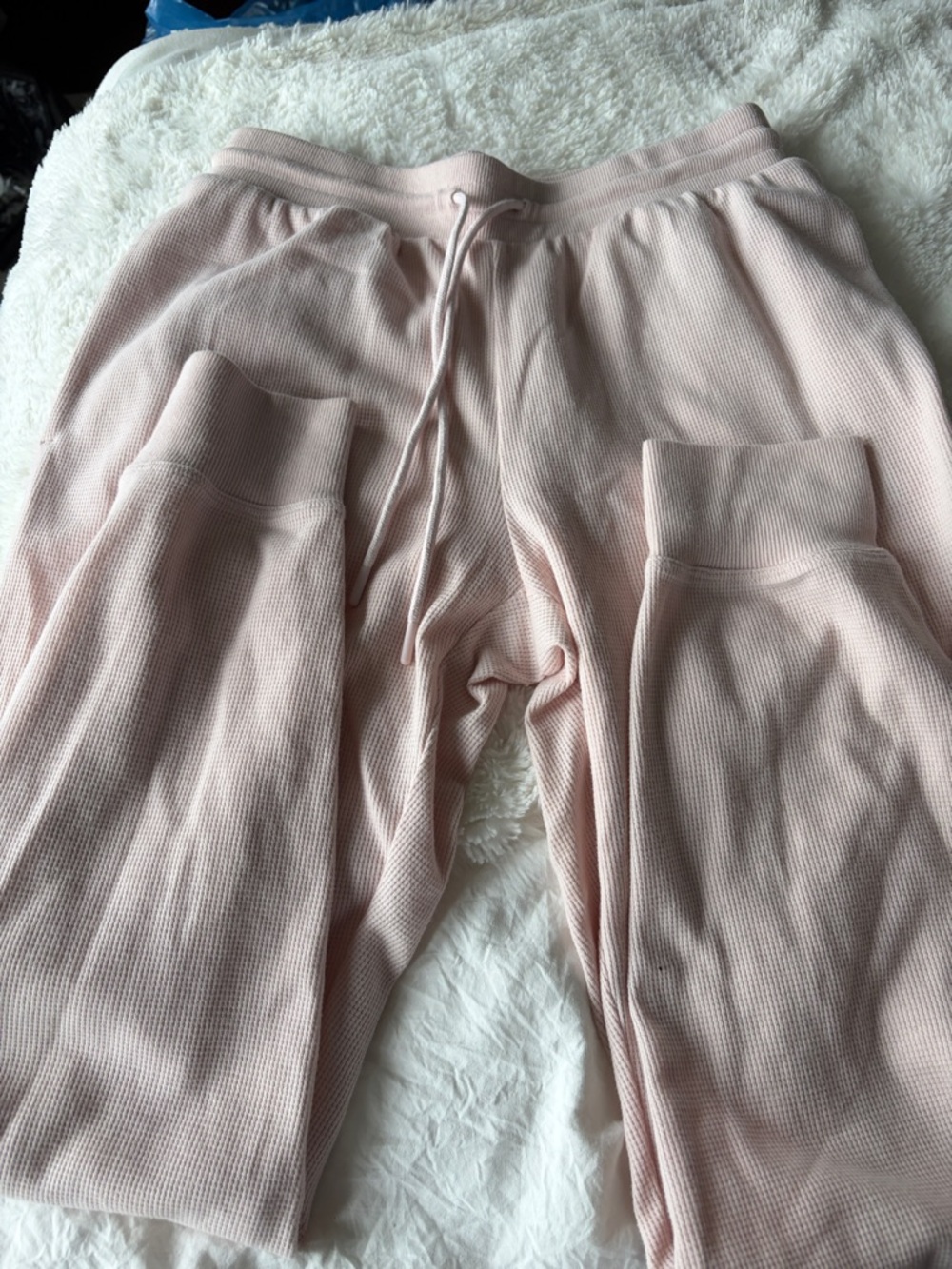 Aritzia Sunday Best Light Pink Cropped Hoodie with matching pant - Picture 5 of 8